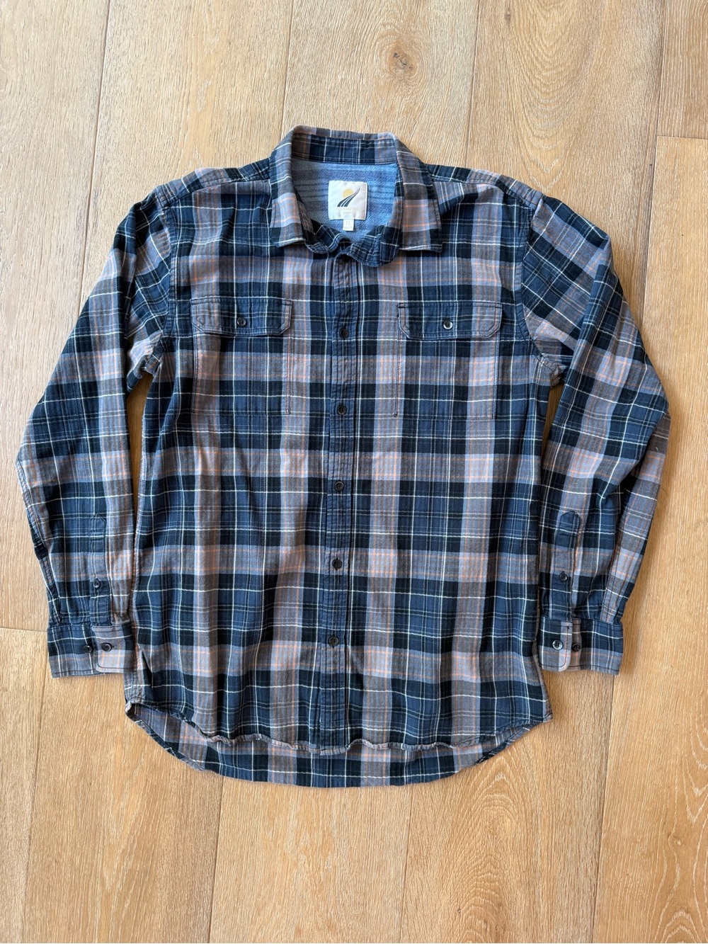 Men’s button down flannel size XL